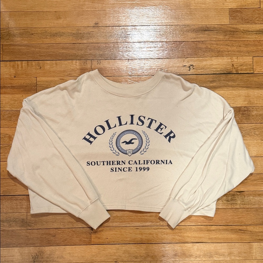 Hollister Beige Logo Cropped Sweatshirt